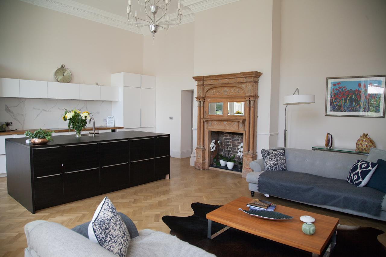 Loder House 4* Salisbury